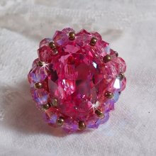 Rose Royale Ring mit Facetten und einem Cabochon aus Swarovski-Kristall